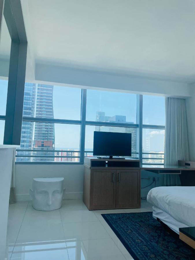 Apartment 3 Bedroom In The Heart Of Brickell Sleeps 8