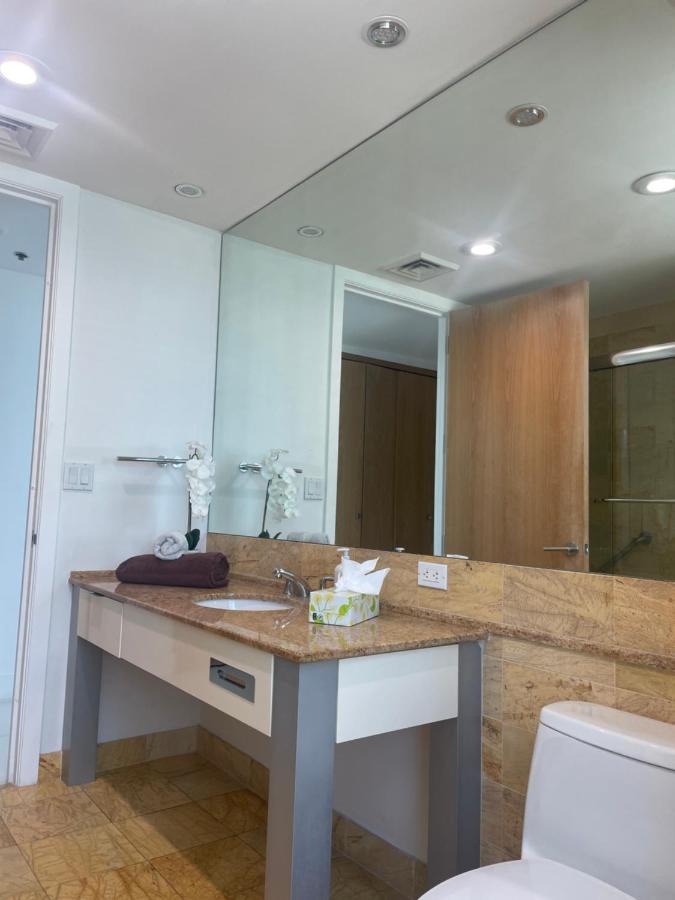 3 Bedroom In The Heart Of Brickell Sleeps 8 Miami