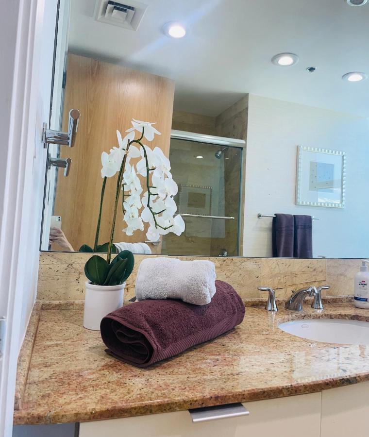Apartment 3 Bedroom In The Heart Of Brickell Sleeps 8 *
