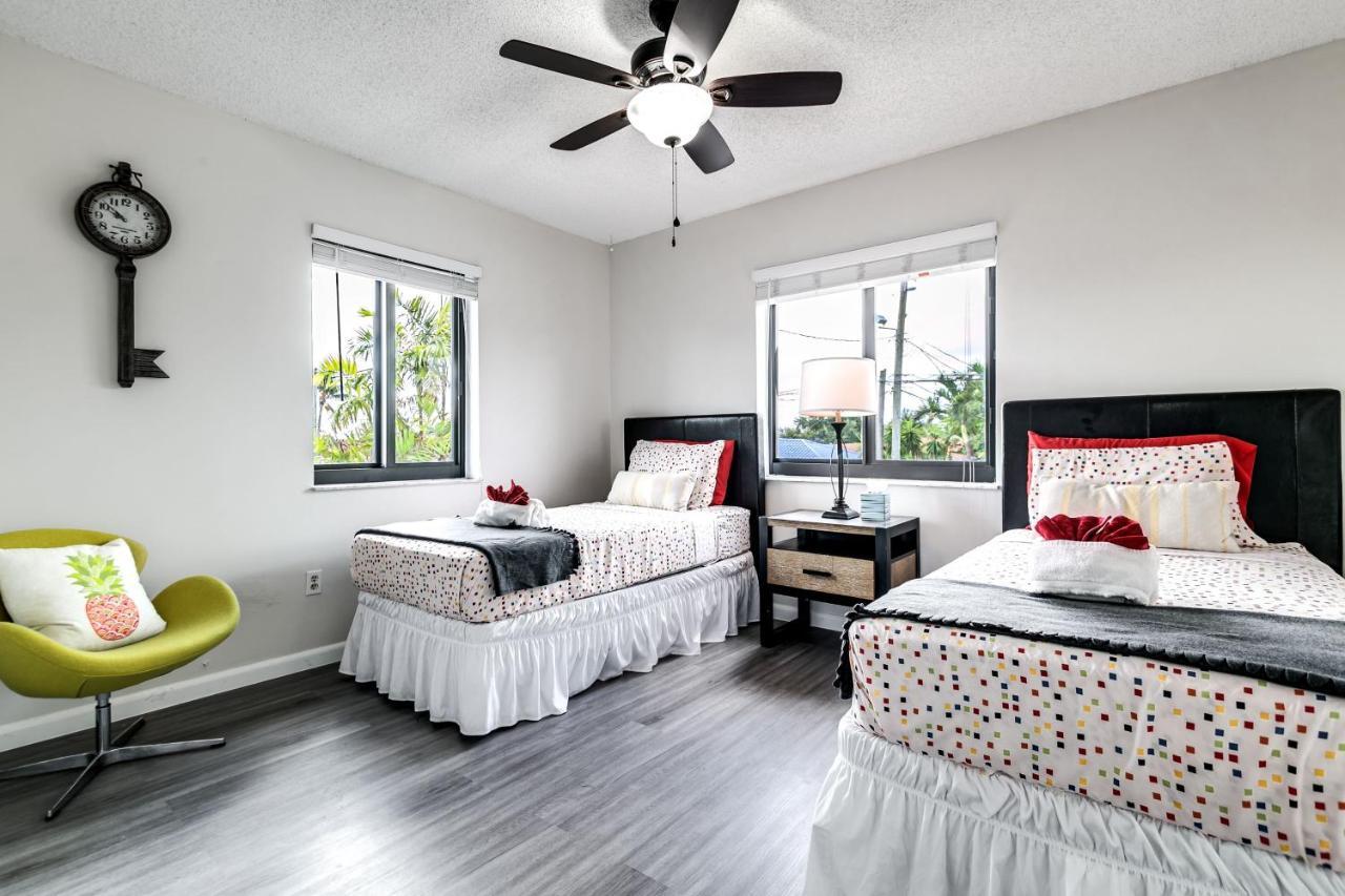 New 2bedroom 2bath House With Private Backyard & Jacuzzi