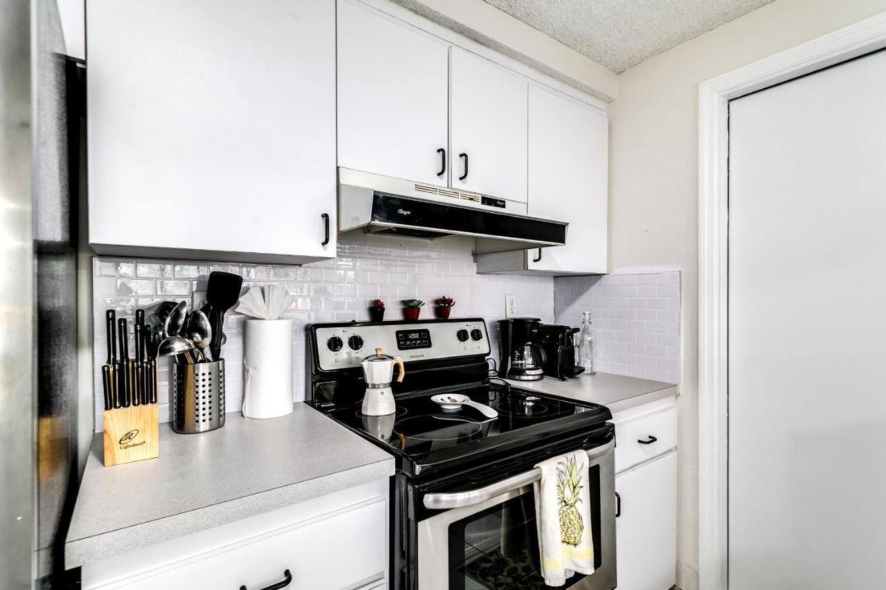 Holiday home New 2bedroom 2bath House With Private Backyard & Jacuzzi Miami