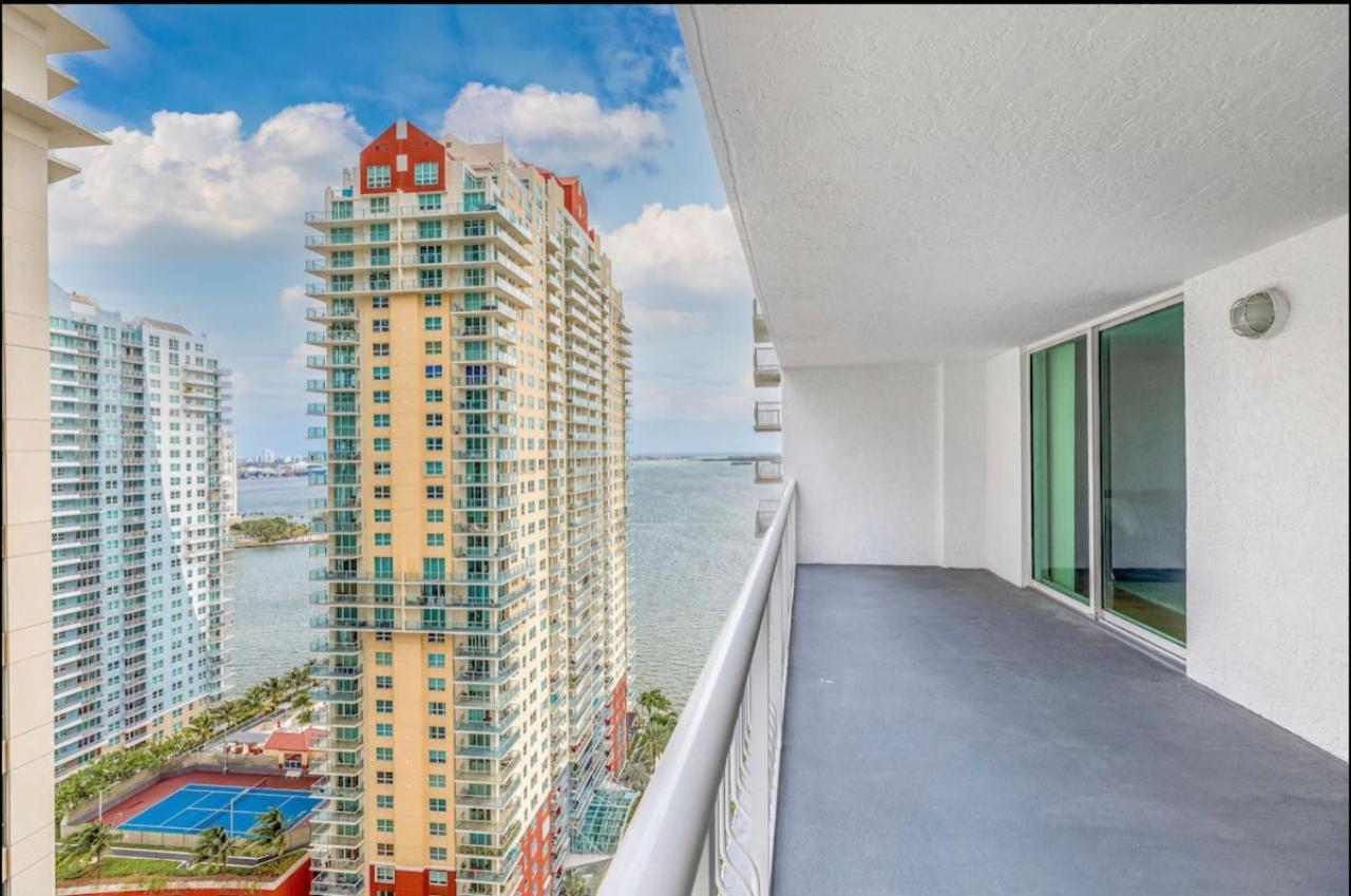 Apartment The Club At Brickell Bay