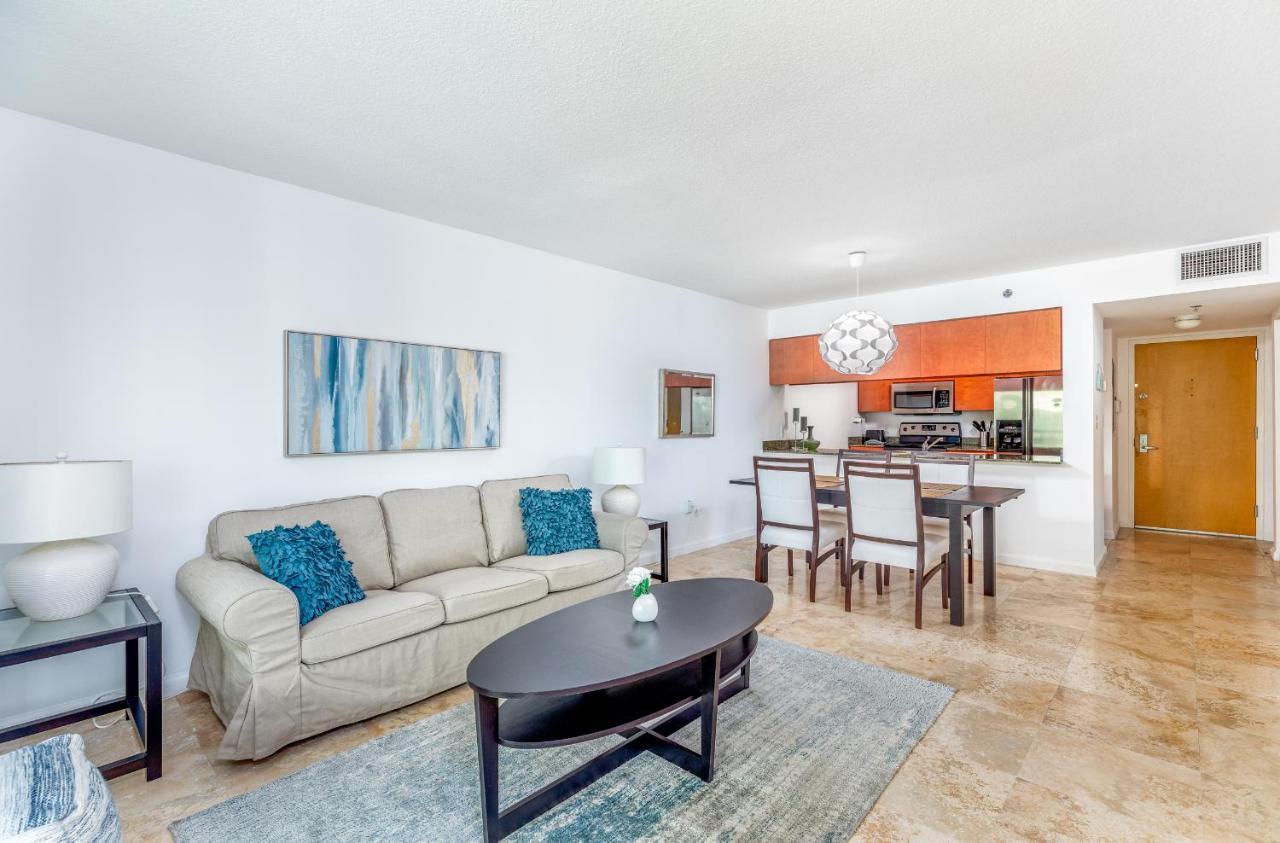 The Club At Brickell Bay Apartment