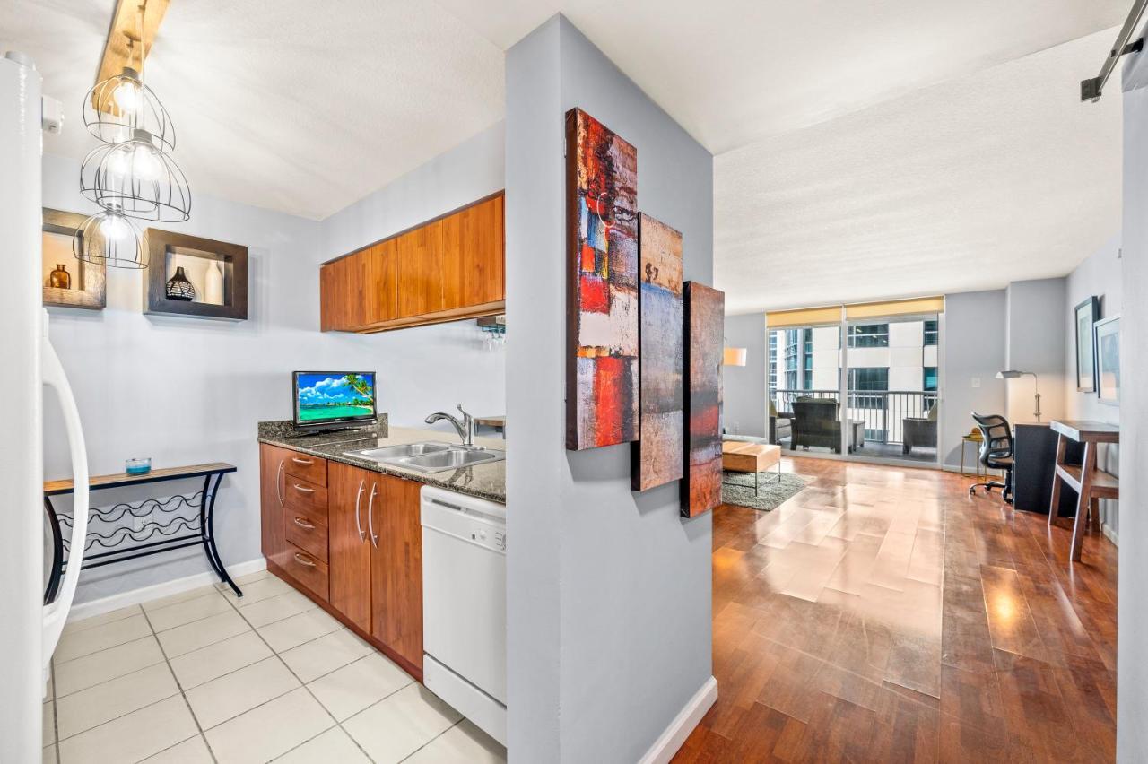 The Club At Brickell Bay Apartment Miami