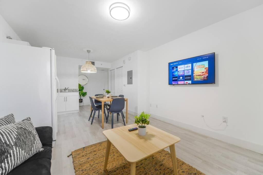 Splendid Location Apt Close To Brickell & Marlins Park Miami