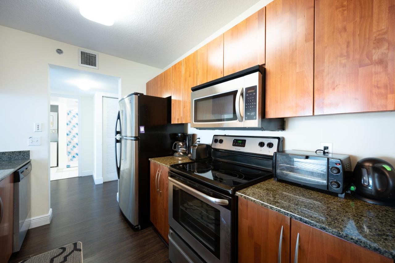 The Club At Brickell Bay Apartment *
