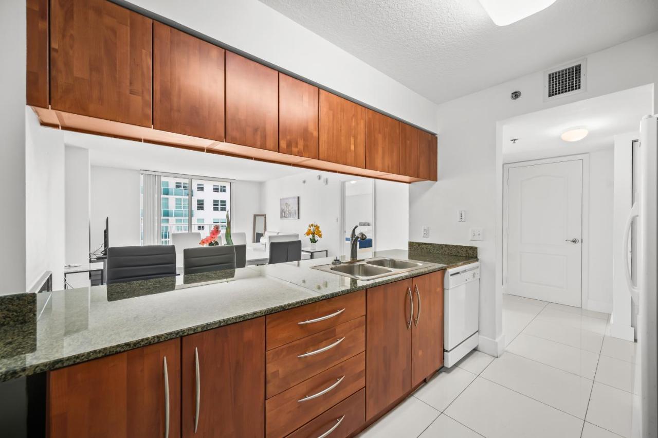 The Club At Brickell Bay Apartment