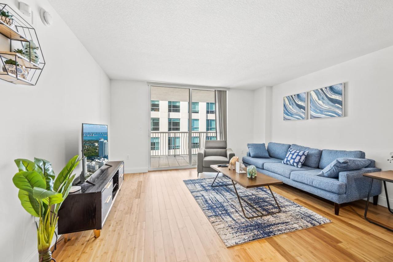 The Club At Brickell Bay Apartment *