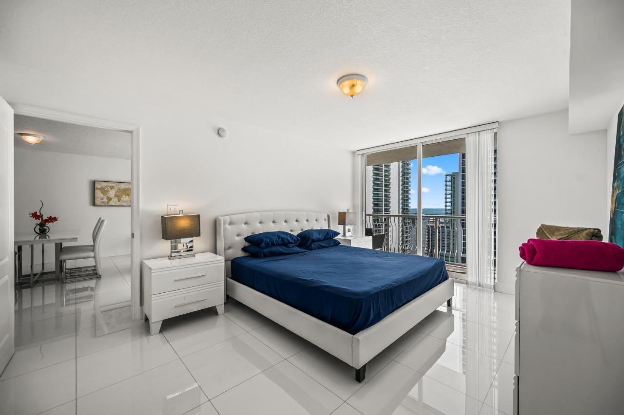 The Club At Brickell Bay Apartment Miami