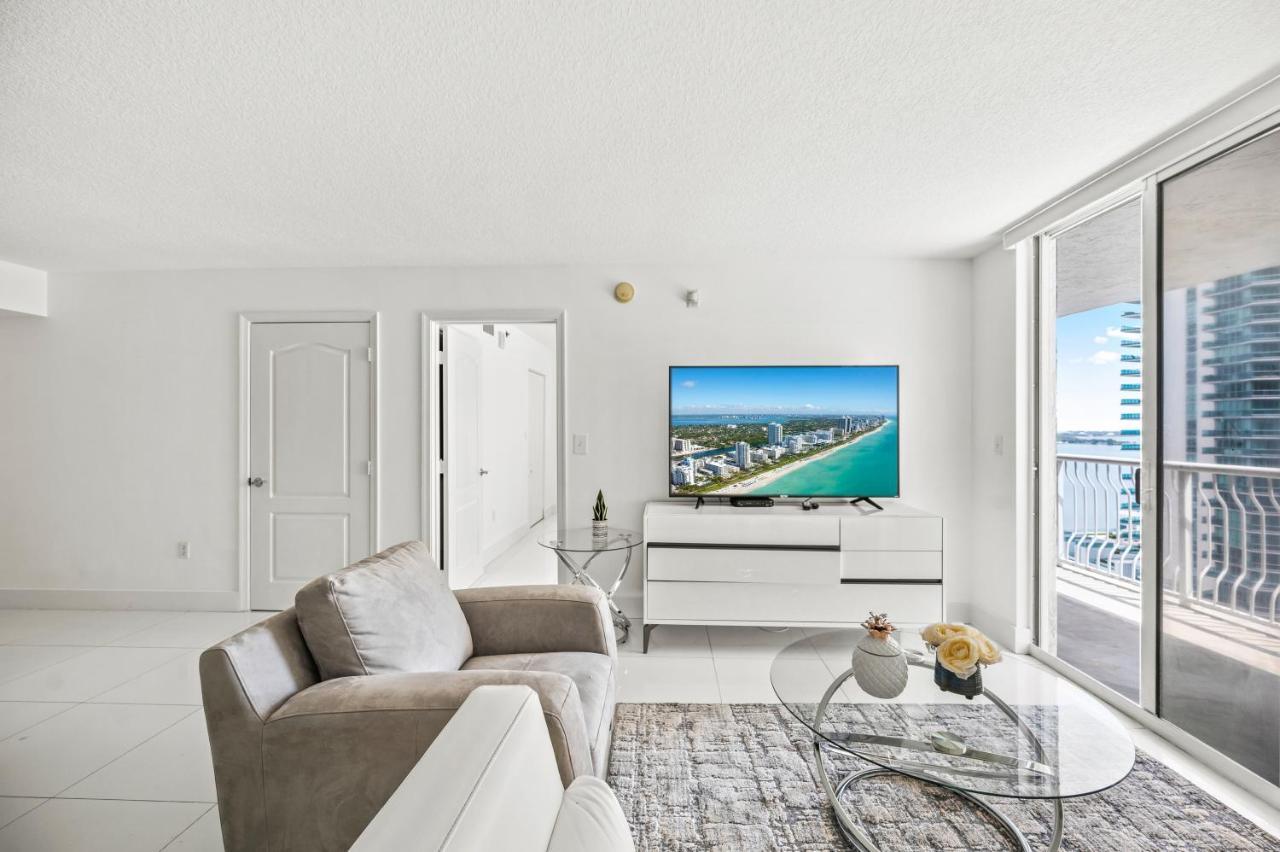 The Club At Brickell Bay Apartment Miami