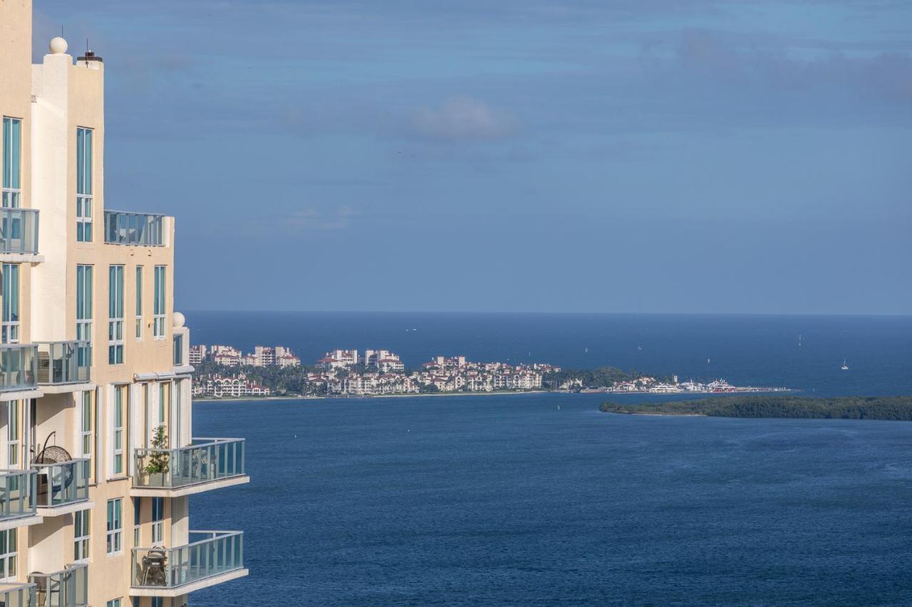 The Club At Brickell Bay Apartment *