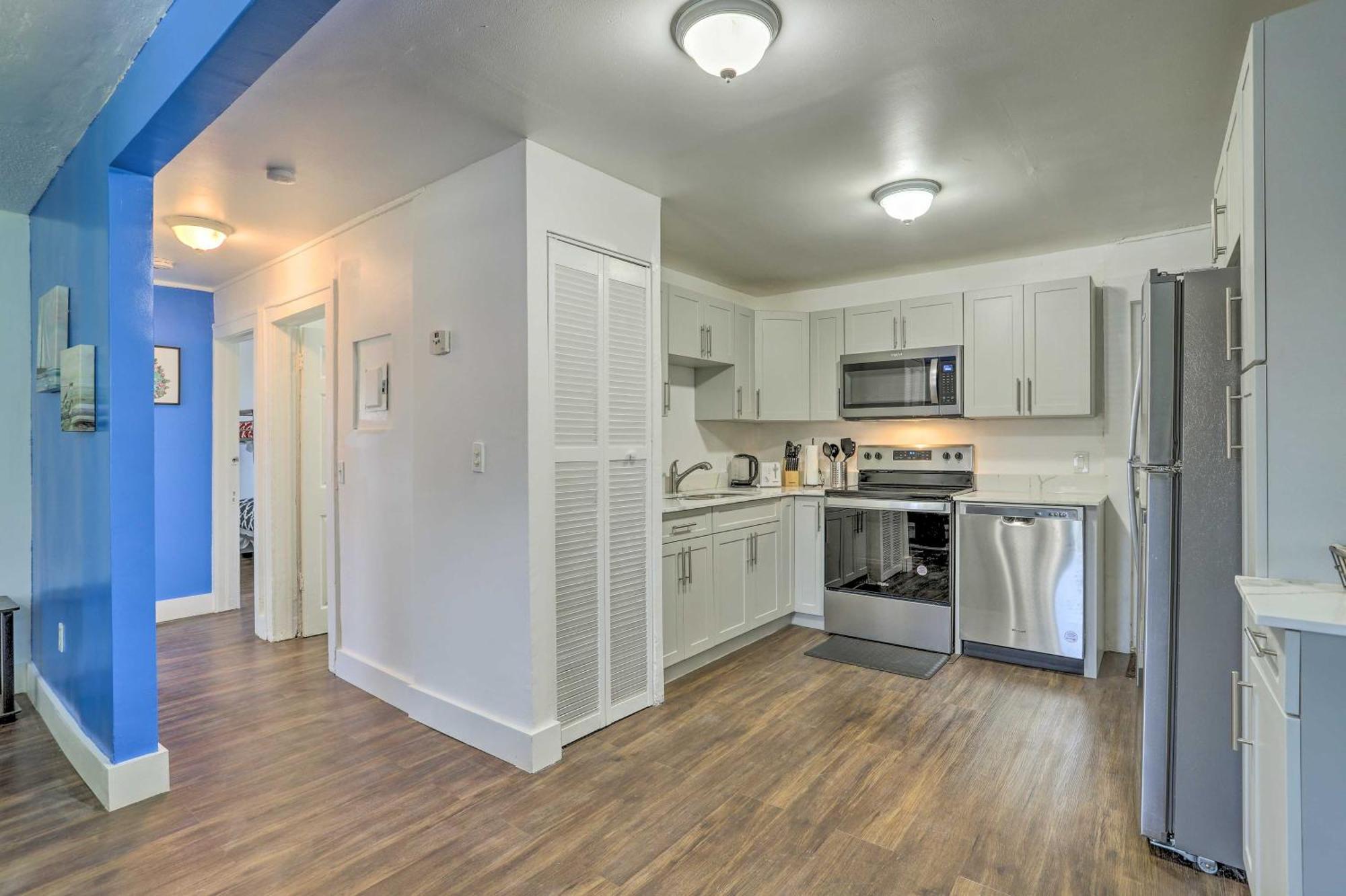 Beautiful Getaway Less Than 6 Mi To Downtown! Holiday home