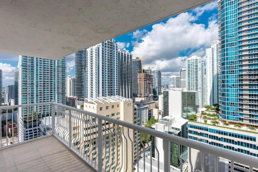 Beautiful 3 Bedroom In Brickell Apartment Miami