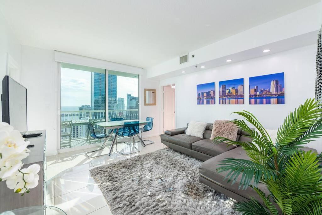 Apartment 4br Penthouse With Oceanview At Brickell, Free Parking Miami