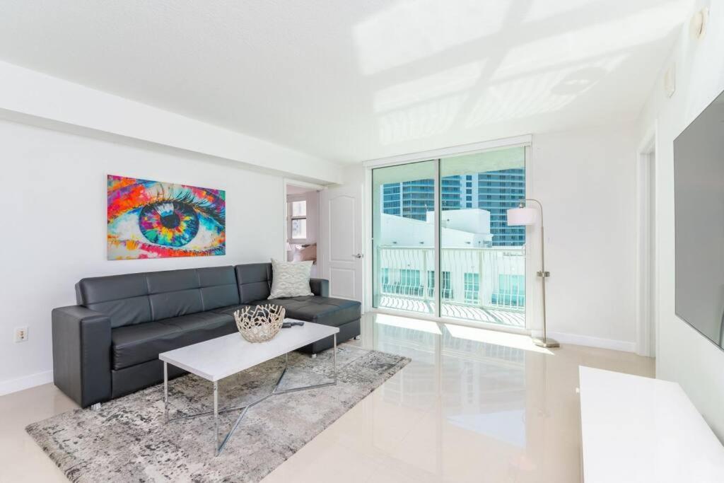 Stunning 2br With Ocean View At Brickell, Free Parking Apartment