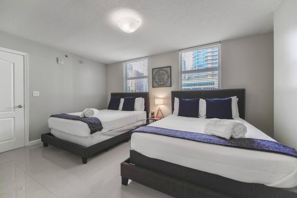 Apartment Amazing 3 Bedroom At Brickell With Pool