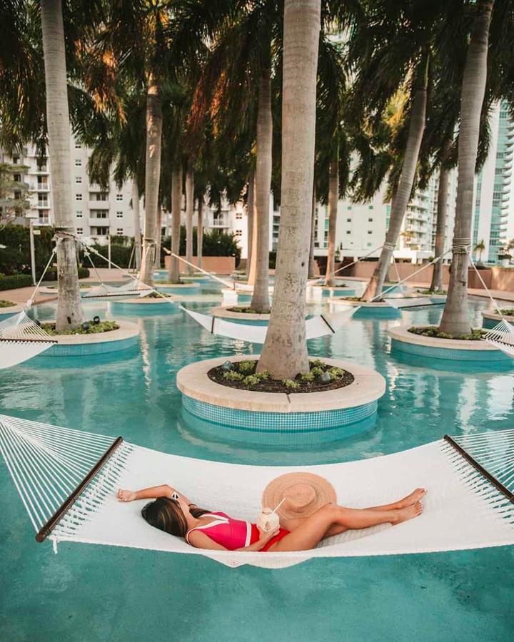 Four Seasons 2br