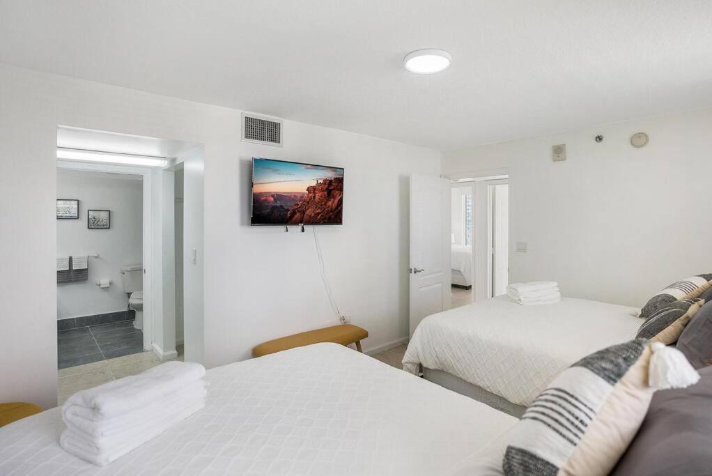 Beautiful 3 Bedroom In Brickell Apartment Miami