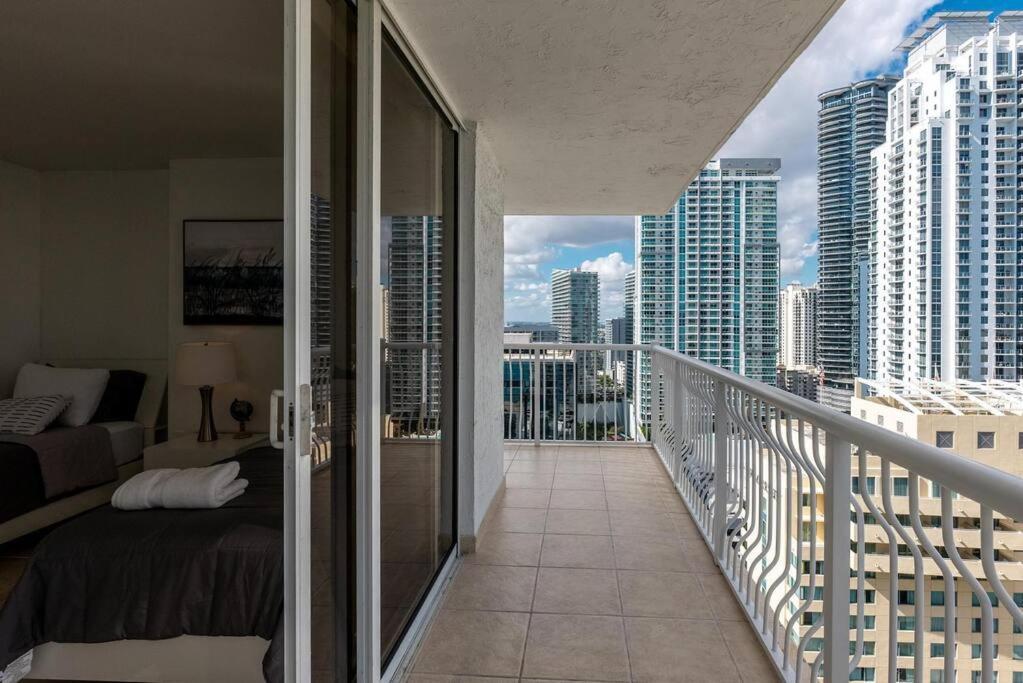 Apartment Beautiful 3 Bedroom In Brickell