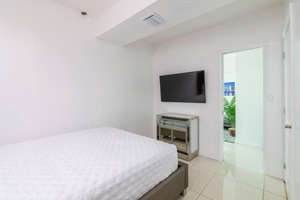 4br Penthouse With Oceanview At Brickell, Free Parking Apartment *