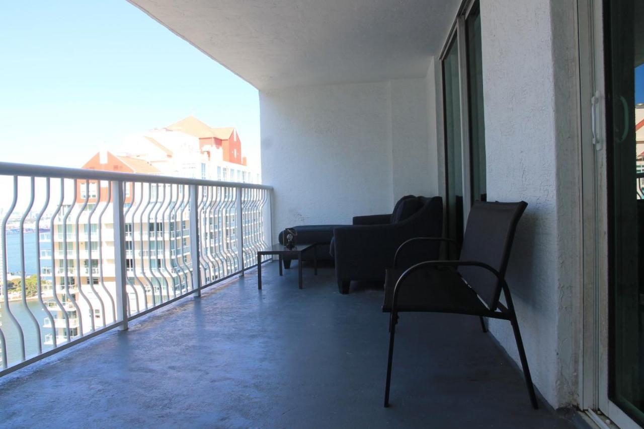 Brickell Bay Haven Apartment *
