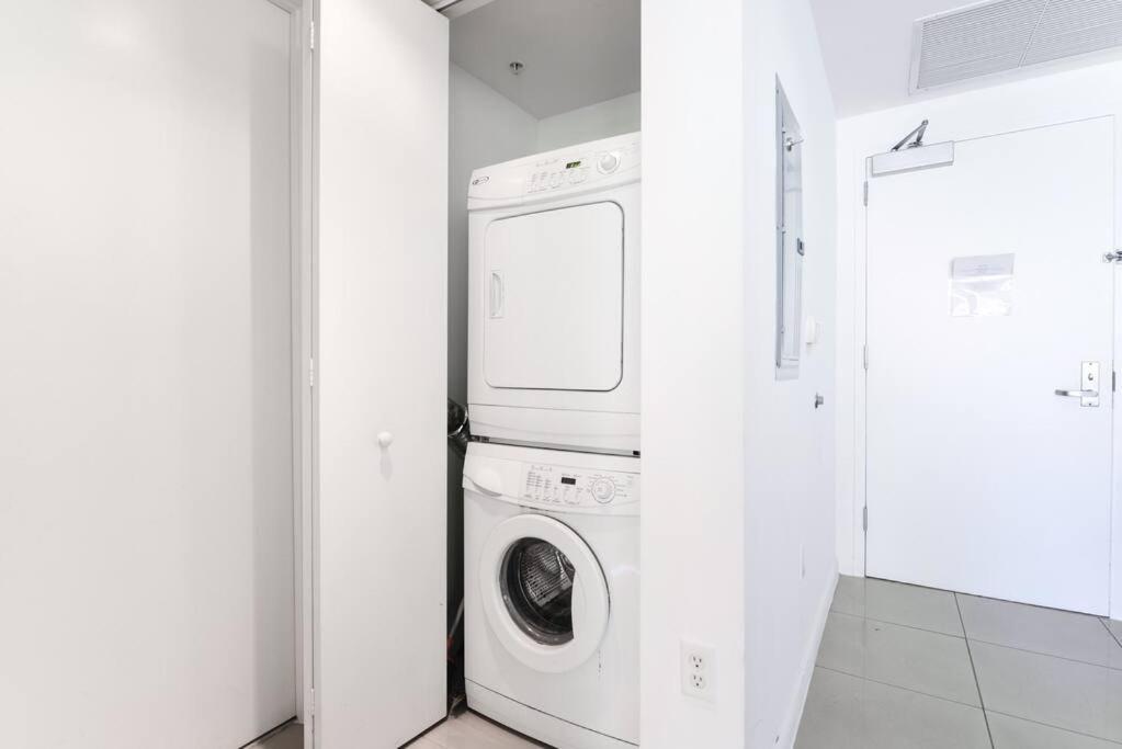 Apartment Awesome With Pool In Midtown