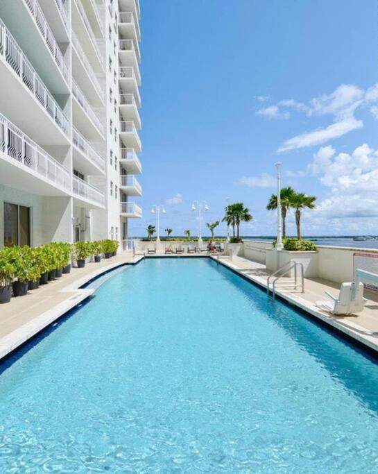 Incredible Ocean View 3 Bedrooms Unit Miami