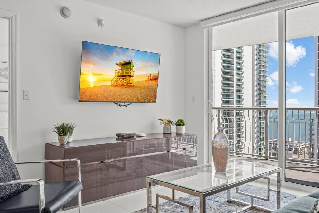 High Floor Ocean View Unit In Brickell Miami