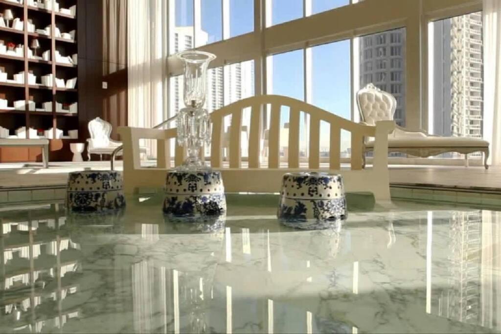 Iconic Icon W Unit - Pool & Ocean Views Apartment *