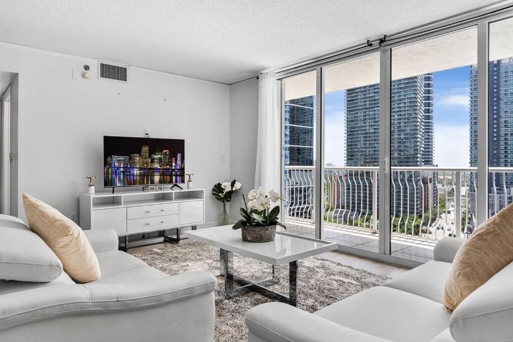 Apartment Modern 2/2 With Beautiful Ocean And Brickell Views