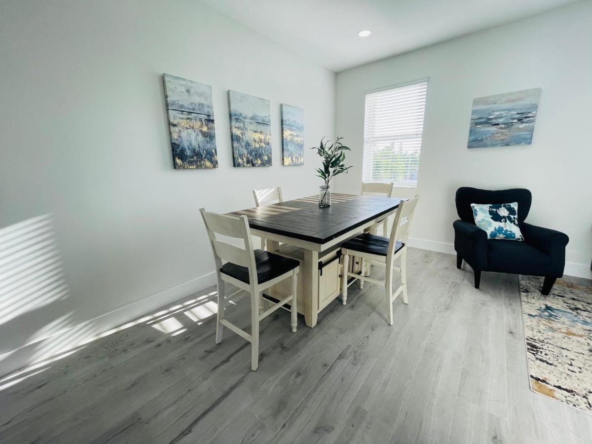 Holiday home Large Sleeps 22!