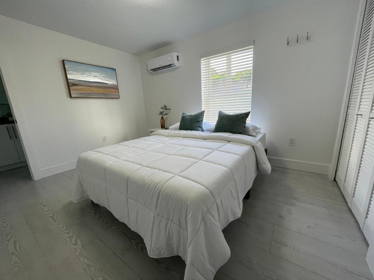 Holiday home Large Sleeps 22! Miami