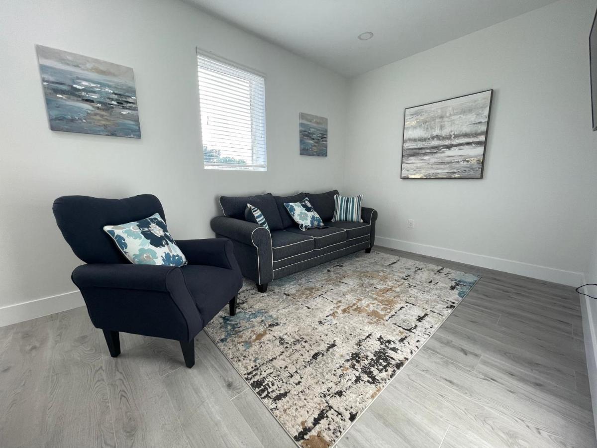 Large Sleeps 22! Holiday home
