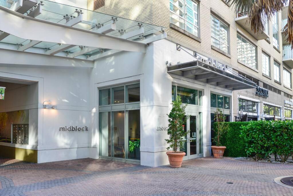 Awesome With Pool In Midtown