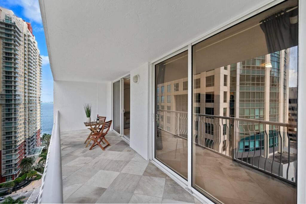 Amazing Location W Parking In Miami