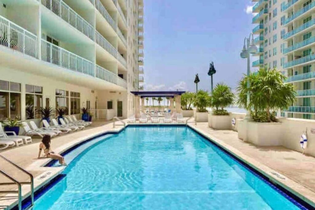 Apartment Amazing Location W Parking In