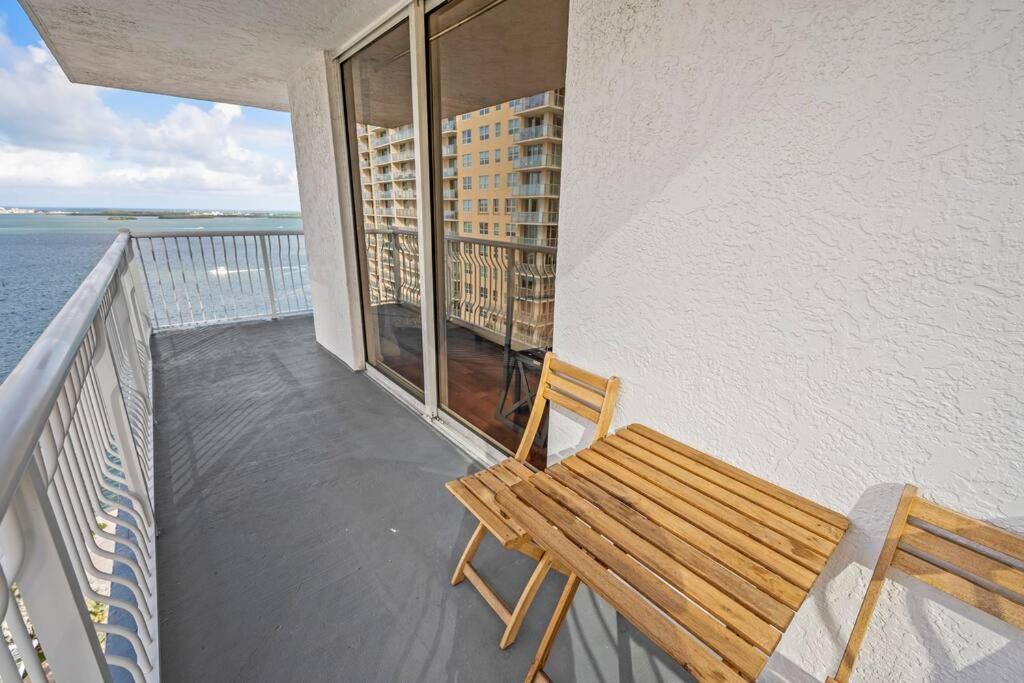 Incredible Ocean View 3 Bedrooms Unit Apartment