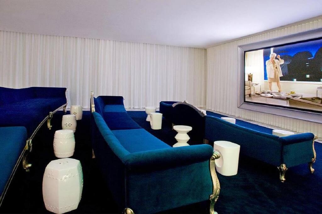 Iconic Icon W Unit - Pool & Ocean Views *