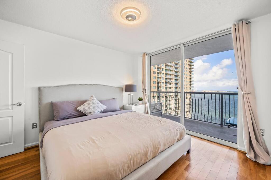 Apartment Incredible Ocean View 3 Bedrooms Unit Miami