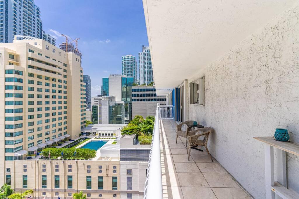 Modern 2/2 With Beautiful Ocean And Brickell Views Apartment