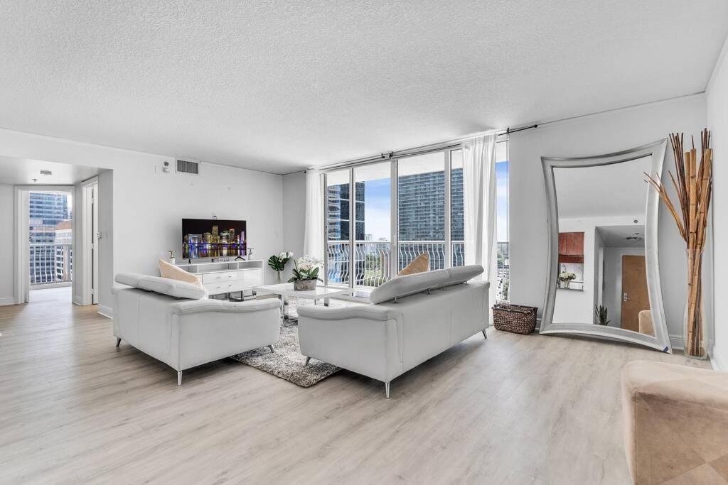 Modern 2/2 With Beautiful Ocean And Brickell Views Apartment Miami