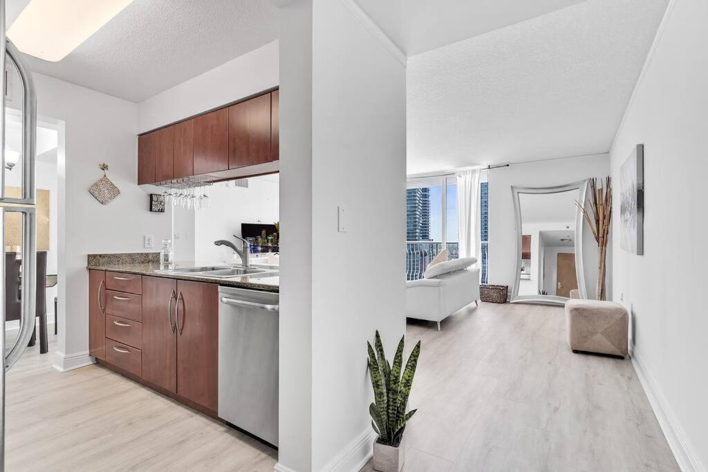 Apartment Modern 2/2 With Beautiful Ocean And Brickell Views