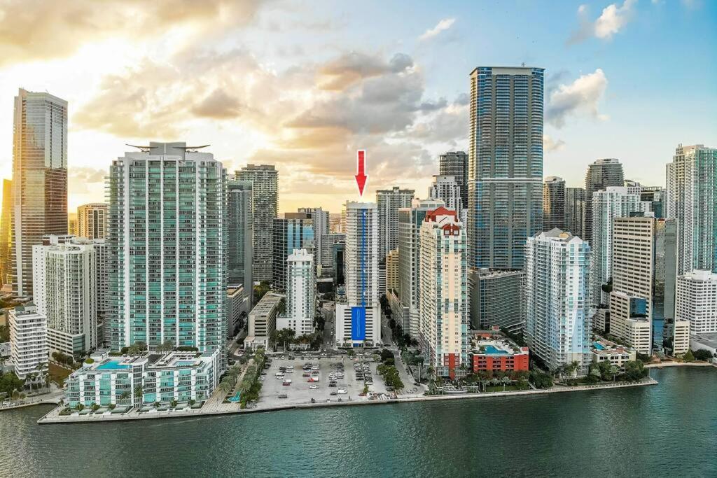Modern 2/2 With Beautiful Ocean And Brickell Views Apartment Miami