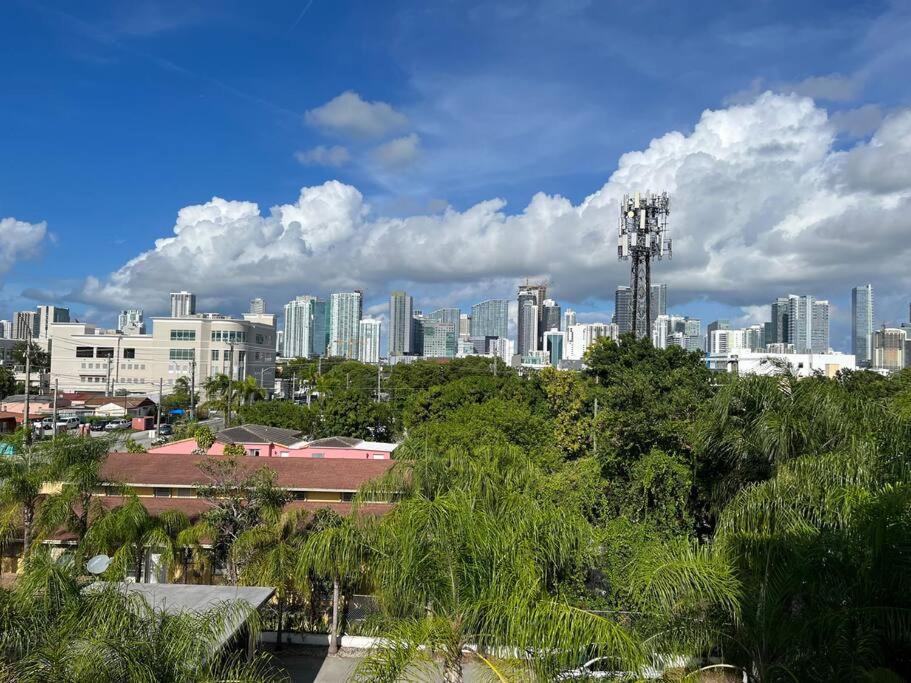Reach-miami Hosting: Luxury Near Brickell Miami