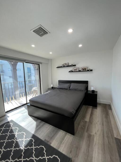 Reach-miami Hosting: Luxury Near Brickell Apartment Miami