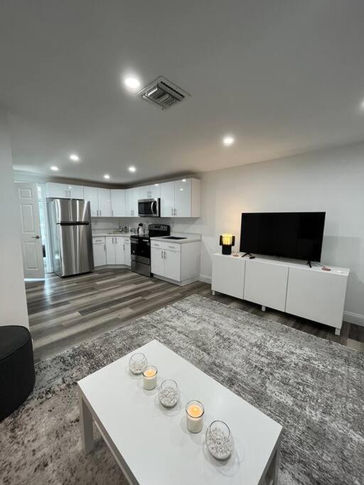 Reach-miami Hosting: Luxury Near Brickell
