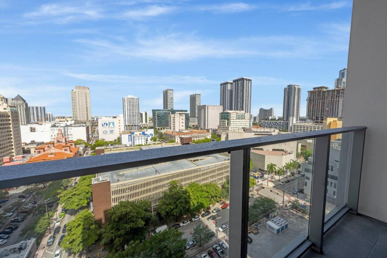 Fabulous With Pool, Gym, Lounge - Prime Location, Miami