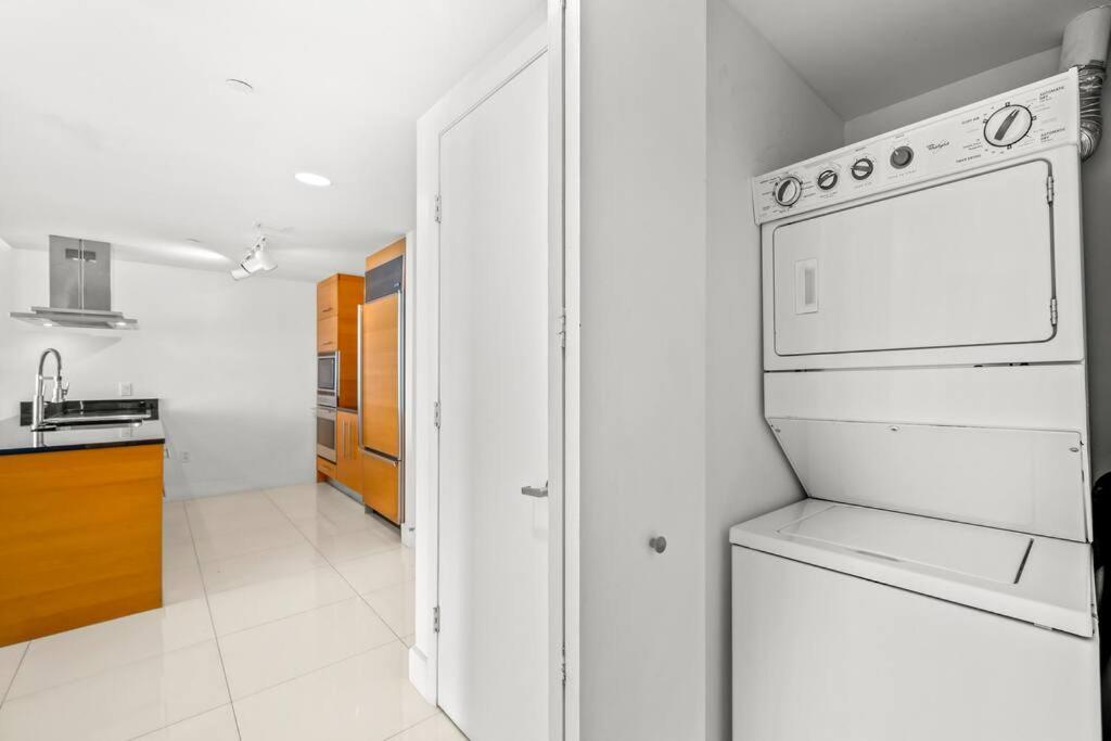 Apartment Gorgeous Unit At The W Building Priceless Location