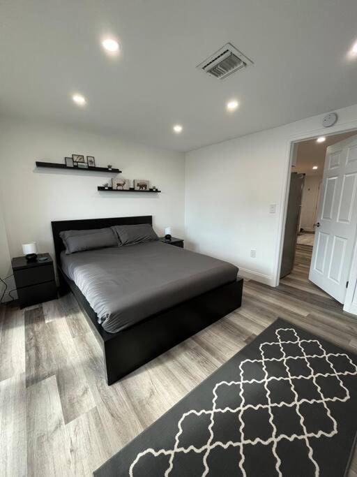 Reach-miami Hosting: Luxury Near Brickell *