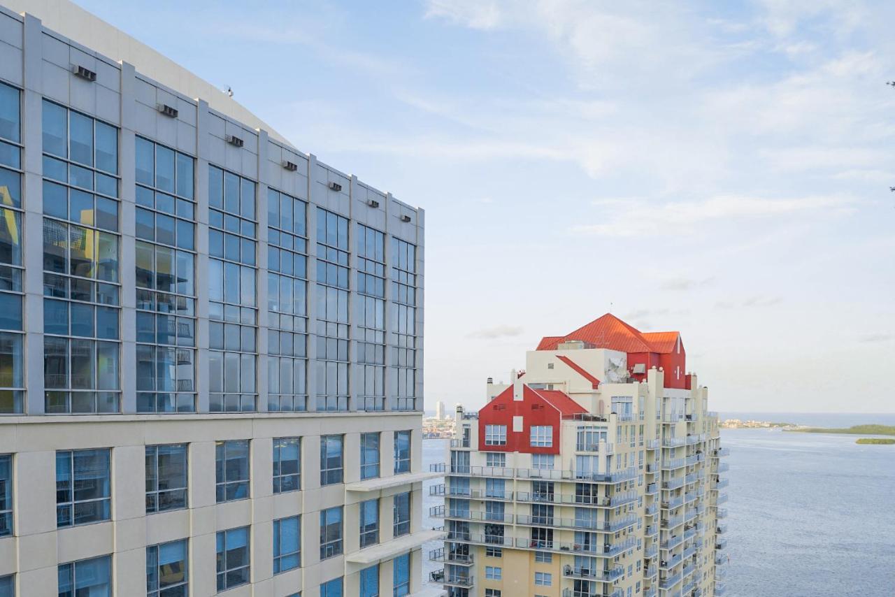 4 Bed Full In With Skyline & Sea View Apartment Miami